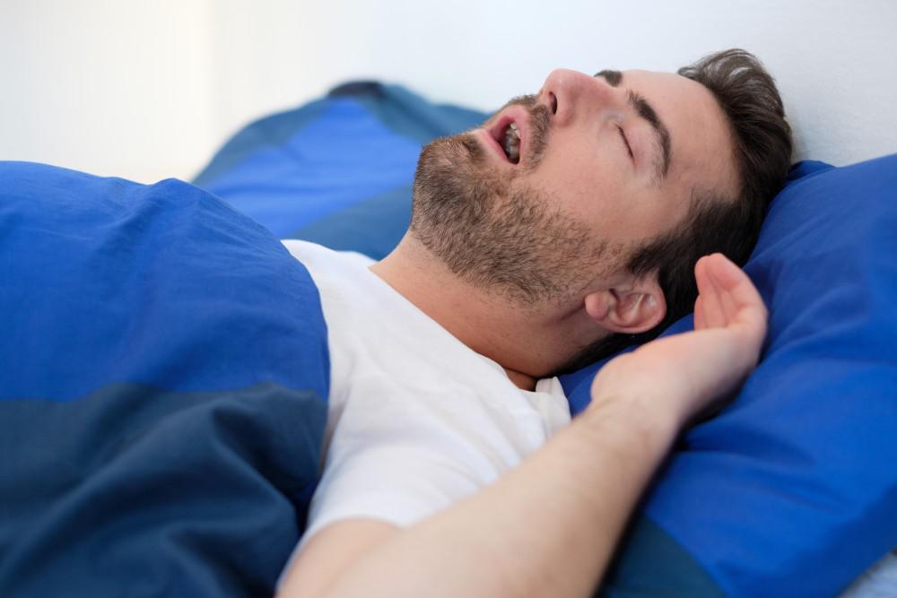 Reduces Snoring and Nighttime Disruptions